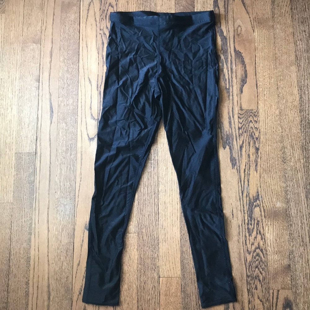Stretchy legging or exercise pant.